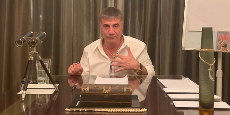 تركيا.. الادعاء العام يبدأ التحقيق في فضائح كشفها سادات بكر