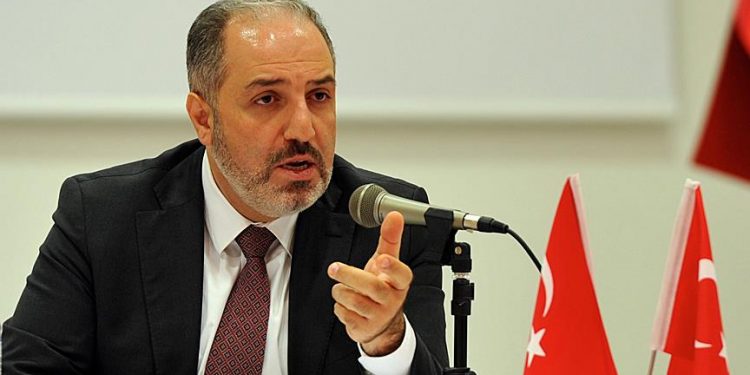 برلماني يتهم أردوغان ووزير داخليته بـ”البلطجية”