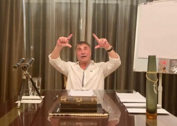 سادات بكر: مقربون من أردوغان سيطروا على الإعلام بقروض لم يسددوها