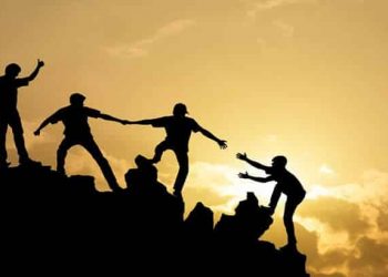 ليس تغييرًا للمسار ولا اعتذارًا