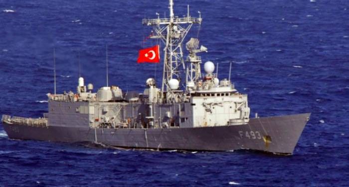 البحرية التركية تنقذ 80 مهاجرًا غير شرعي في عرض البحر المتوسط