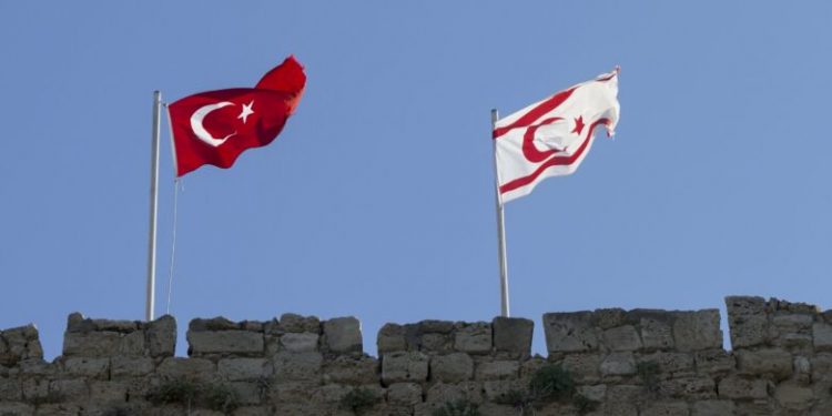 سفينة حربية تركية تطلق النار على زورق دورية قبرصية