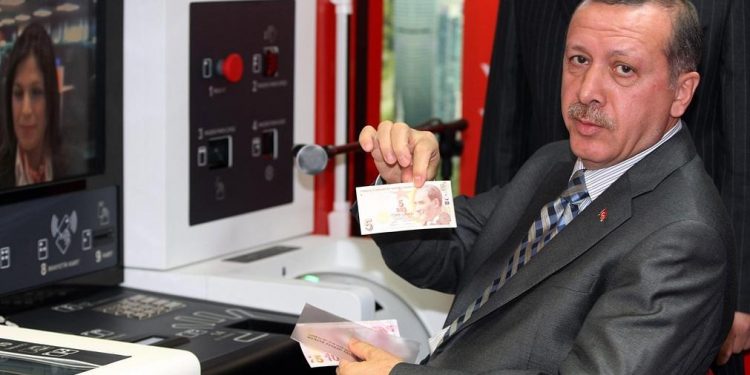 أردوغان يتراجع عن الإصلاحات بعد ضمان مساعدات أوروبية