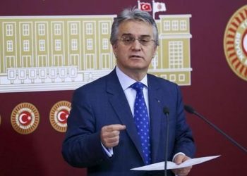 هروب 300 مليار دولار على الأقل من تركيا خلال 2016 و2019