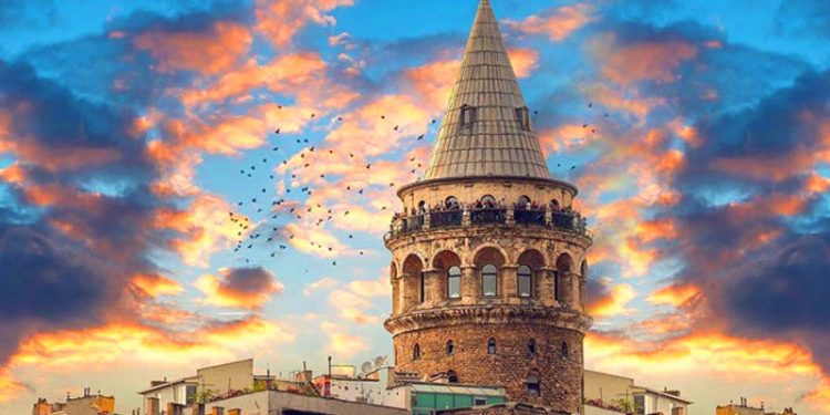 تركيا.. رسوم دخول برج جالاتا ترتفع إلى 100 ليرة!