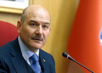 تركيا.. وزير الداخلية بحوزته وثائق خطيرة ضد وزير الصحة!