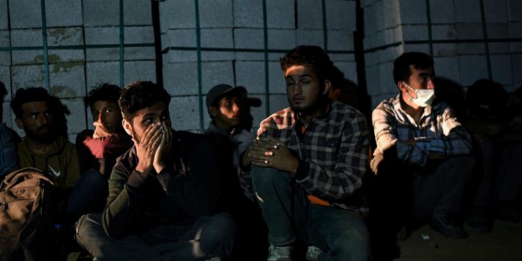 مفوضة أوروبية: على تركيا المساعدة في احتواء اللاجئين الأفغان