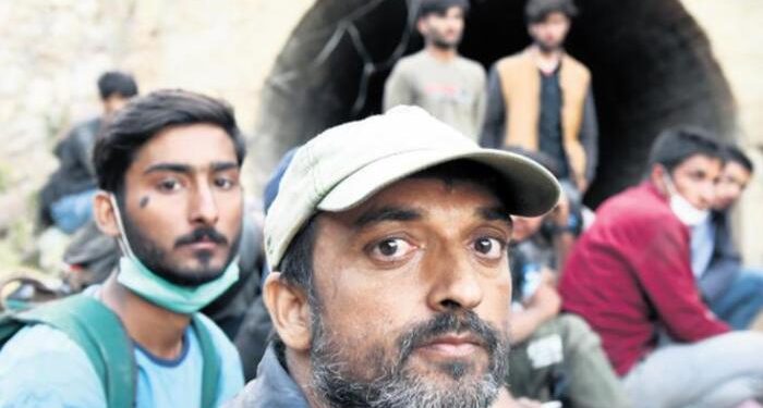 استطلاع رأي بشأن المهاجرين الأفغان يقلق حزب أردوغان