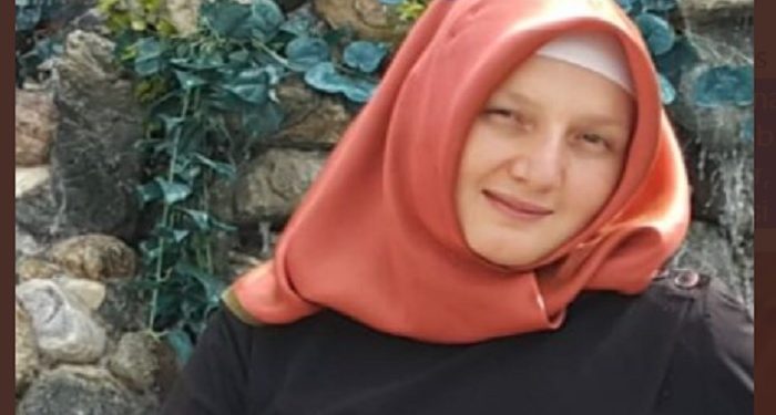 تركيا.. زوج يستغيث للإفراج عن زوجته المصابة بورم في المخ