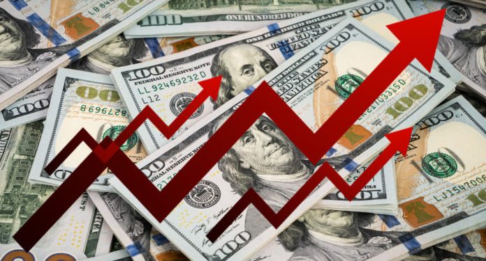 فيتش: الدولرة في تركيا نحو زيادة أكبر مع ارتفاع التضخم