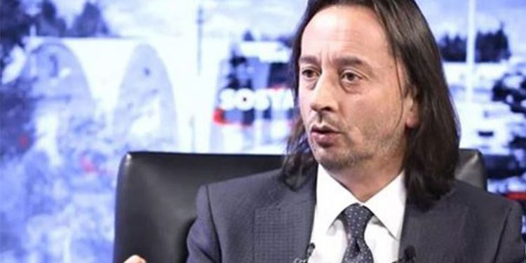 كاتب موال لأردوغان يحمل المعارضة مسؤولية حرائق الغابات!