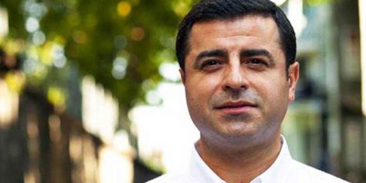 تركيا.. صلاح الدين دميرطاش يدعو المعارضة للعمل بشكل مشترك