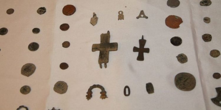 تركيا.. ضبط 300 قطعة أثرية تاريخية مهربة