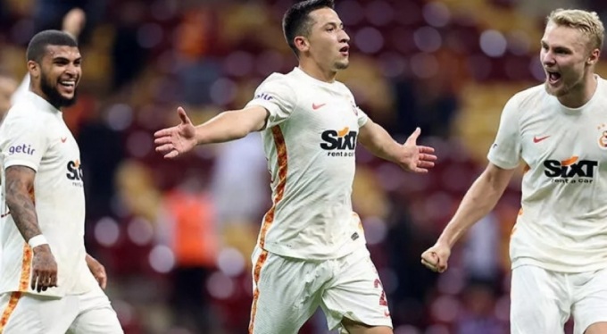 جالطة سراي يهزم جوزتبه بنتيجة 1/2