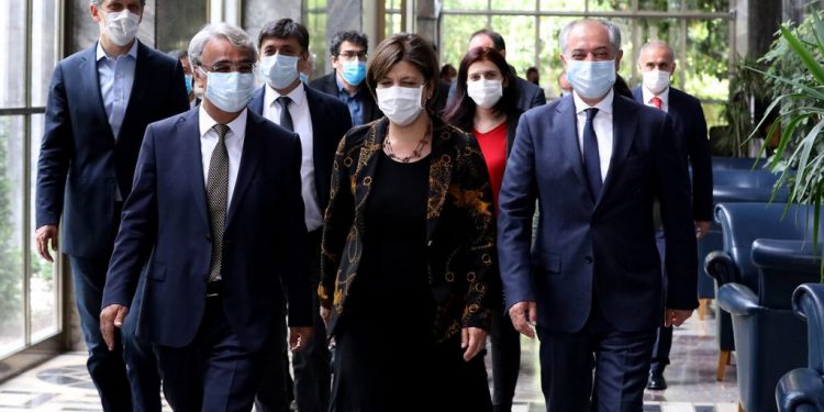 الحزب الكردي: لا نقبل بالمساومات!