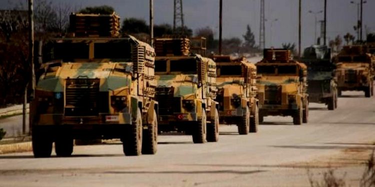 تركيا تعزز حدودها مع سوريا لمنع أي موجة نزوح إلى أراضيها من إدلب