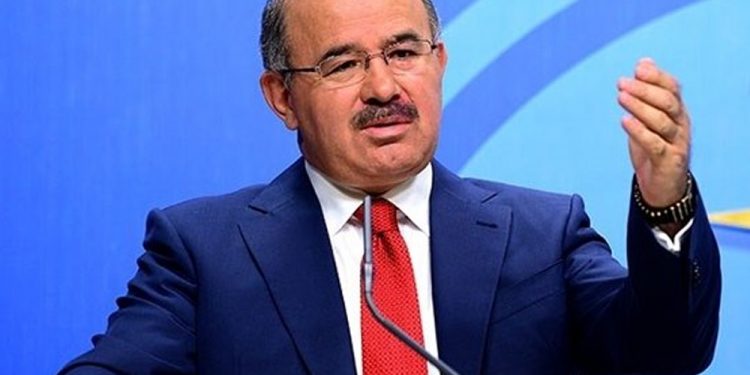 وزير التعليم التركي السابق: عارضت منع الدروس الخصوصية!