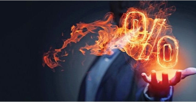 خبير اقتصادي: خفض الفائدة سيأتي بنتائج عكسية