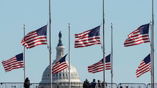 أمريكا تفرض عقوبات على أفراد وكيانات بتهمة دعم “حزب الله” و”فيلق القدس”