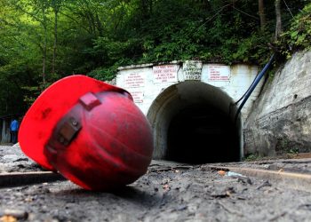 برلماني: تركيا تستقدم عمالة صينية للمناجم في ظل البطالة!