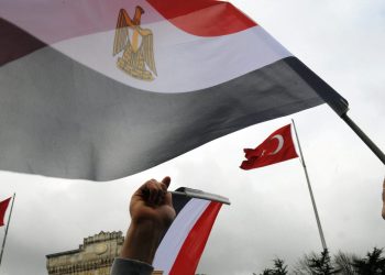 محلل تركي يشرح العائق أمام تطور العلاقات بين القاهرة وأنقرة