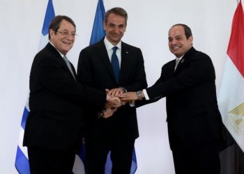 رئيس وزراء اليونان يبعث رسائل إلى تركيا خلال لقاء السيسي