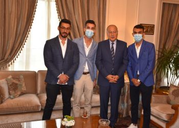 أبو الغيط يلتقي بطلا فيلم “كباتن الزعتري”