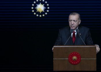 أردوغان: وسائل التواصل الاجتماعي تهدد الأمن القومي!