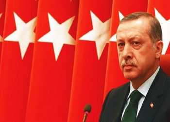 أردوغان يحتوي أزمة التهديد “بطرد السفراء” ويصعد خلافاته داخليًا وخارجيًا