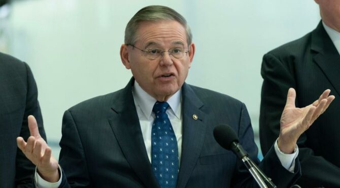 الشيوخ الأمريكي يهاجم تركيا ويدعو لمساندة قبرص اليونانية