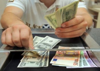 الليرة التركية تنخفض أمام الروبل الروسي والبيزو الأرجنتيني!