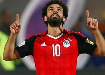 محمد صلاح ومعه اثنان آخران.. أفضل تشكيل في تاريخ إفريقيا