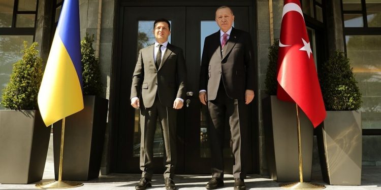 الرئيس الأوكراني: العلاقات مع تركيا تجعل جيشنا أقوى