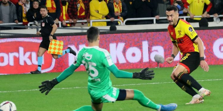 فنربخشة يتعادل مع جوزتبه ضمن مباريات الدوري التركي الممتاز