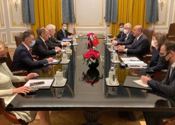 تركيا تطالب أوكرانيا بعدم اقتران اسمها بالطائرات المسيرة!