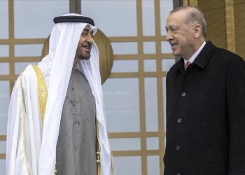 استقبال حافل لولي عهد أبوظبي محمد بن زايد في تركيا