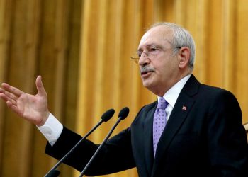 زعيم المعارضة يحذر شركات المقاولات الأجنبية من مشروع قناة إسطنبول