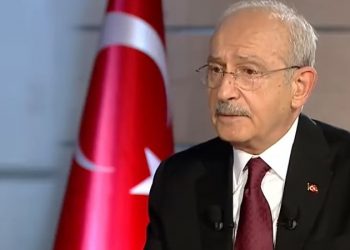 كليجدار أغلو يتعهد بحكومة تضم المحجبات