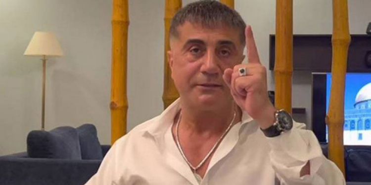 سادات بكر يهدد سياسيين بكشف فضائحهم الجنسية