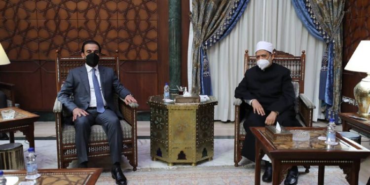 الأزهر يدين محاولة اغتيال الكاظمي ويؤكد وقوفه مع العراق