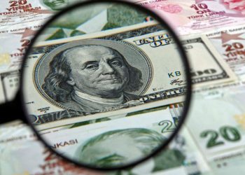 الدولار يسجل رقمًا قياسيًا جديدًا أمام الليرة التركية