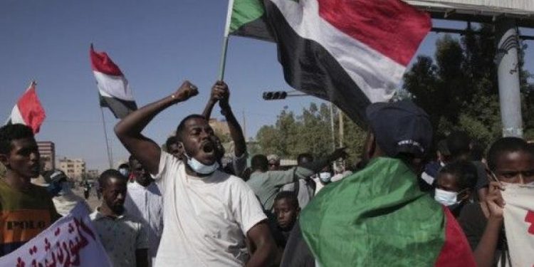 الشرطة السودانية تعلن مقتل 4 متظاهرين وإصابة 279