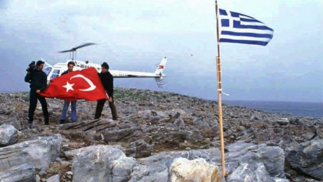 تصاعد التوترات بين تركيا واليونان بسواحل جزيرة كارداك