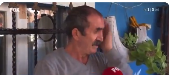 فيديو مأساوي يحقق مليون مشاهدة.. مواطن تركي يبكي بسبب الخبز!