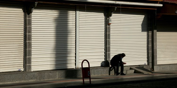 برلماني: 269 تاجرًا يغلقون أنشطتهم كل يوم في تركيا