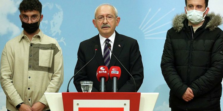 المعارضة التركية تستنكر إقصاء الناجحين باختبارات التوظيف