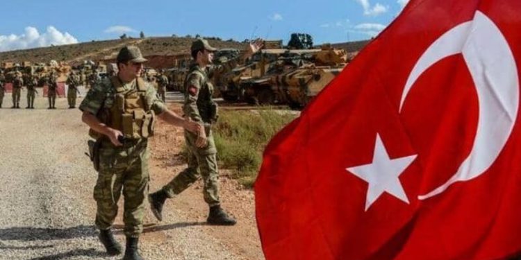 الجيش التركي يقول إنه قتل 5 إرهابيين ردًّا على مقتل مواطن شمالي سوريا