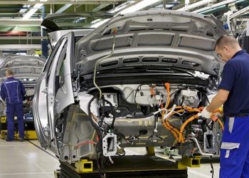 تراجع إنتاج السيارات في تركيا خلال 2021