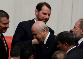 هل كان لحزب الحركة القومية دور في استقالة صهر أردوغان؟