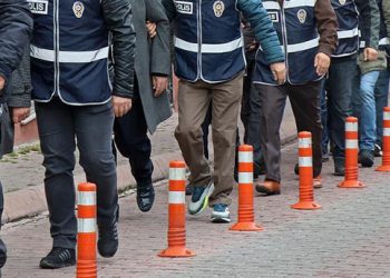 تركيا.. احتجاز 78 بتهمة الانتماء لحركة الخدمة